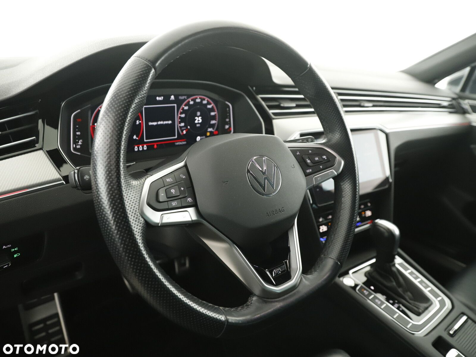 Volkswagen Passat - 9