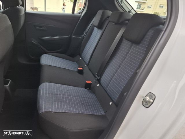 Peugeot 208 PureTech 75 Active - 33