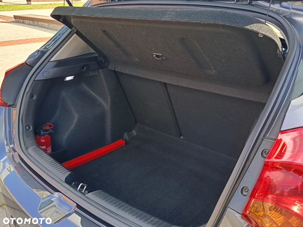 Kia Ceed - 14