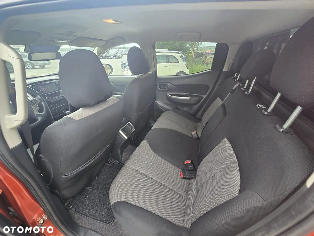 Mitsubishi L200 - 13