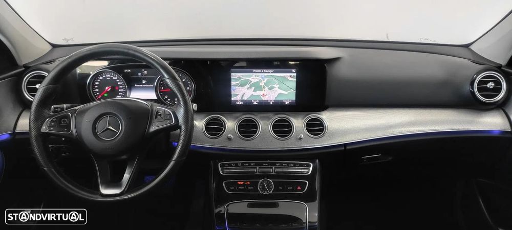 Mercedes-Benz E 220 d Avantgarde - 9
