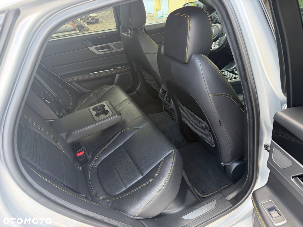 Jaguar XF 30t AWD 300 Sport - 10