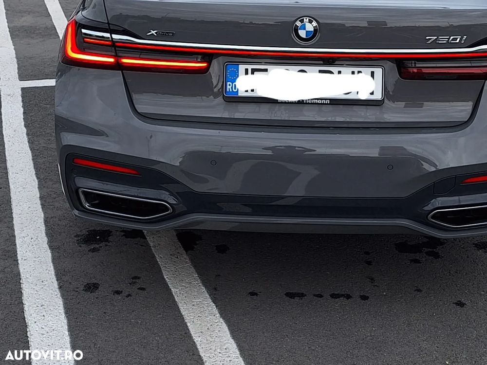 BMW Seria 7 750i xDrive - 15