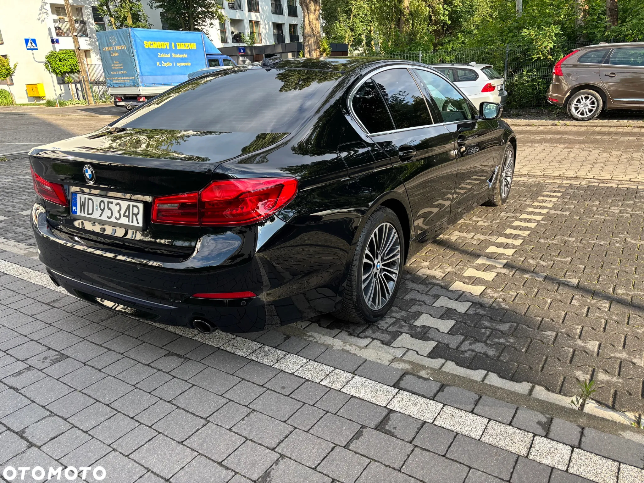 BMW Seria 5 518d Sport Line - 4