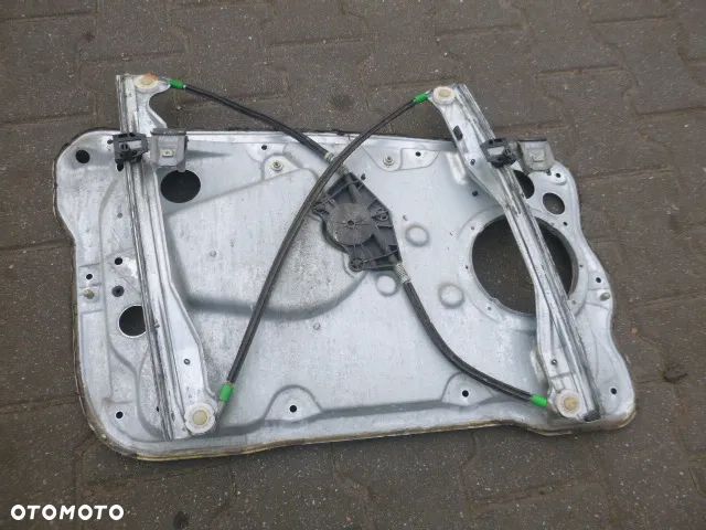 PODNOŚNIK ELEKTRYCZNY SZYBY PRAWY PRZÓD PRAWY PRZEDNI SKODA FABIA I 99-08 - 13