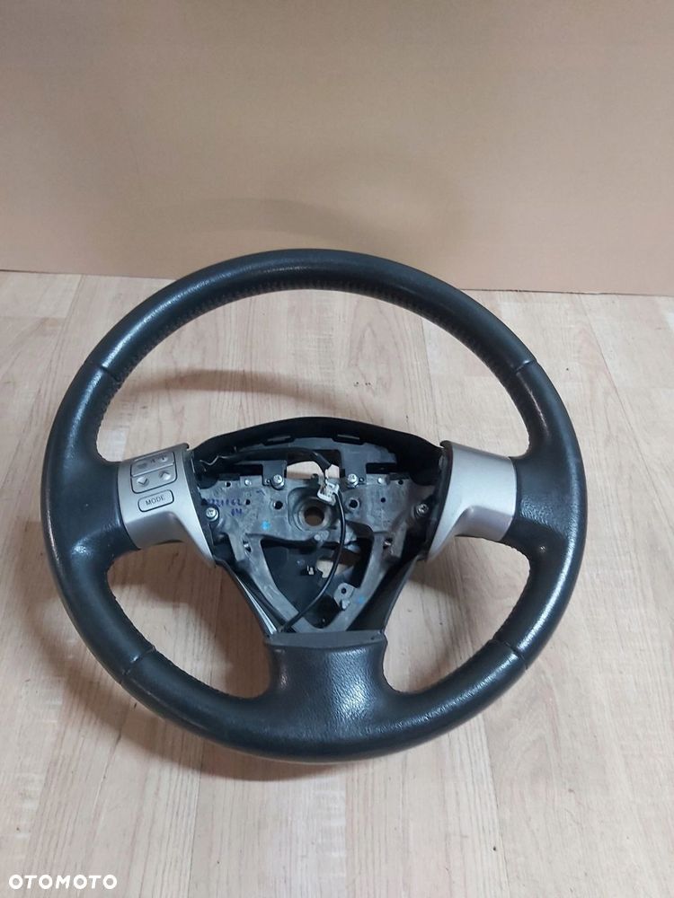 Toyota Auris I kierownica skóra - 1