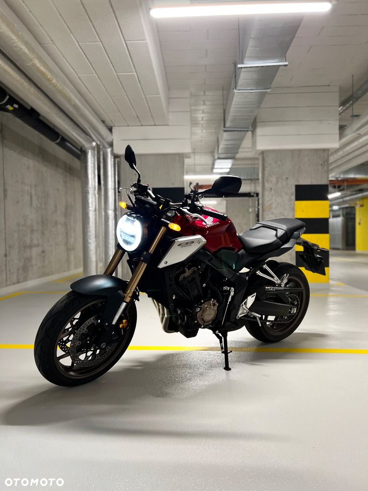 Honda CB - 2