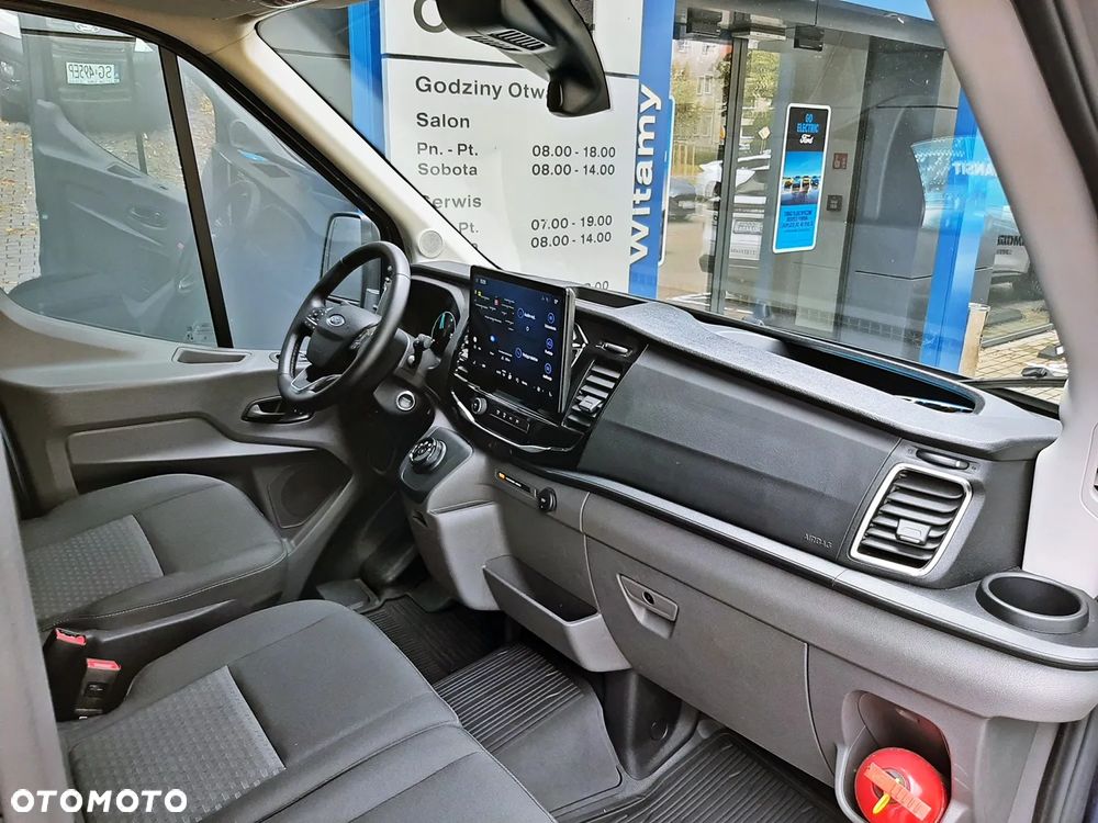 Ford Transit - 22