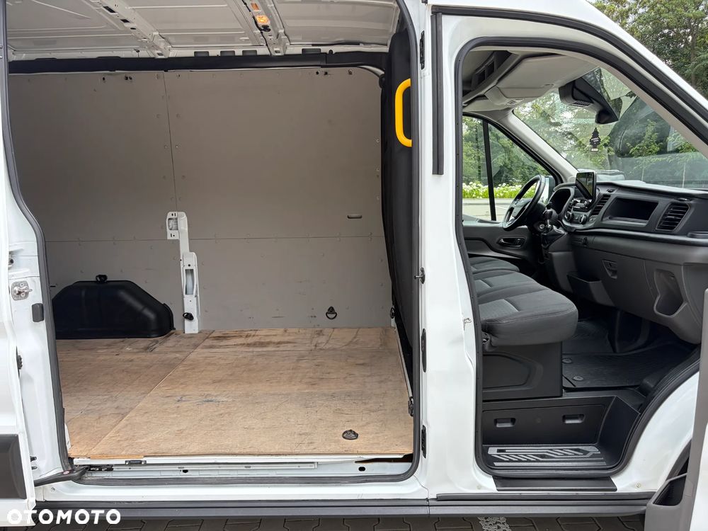 Ford Transit 350 - 14