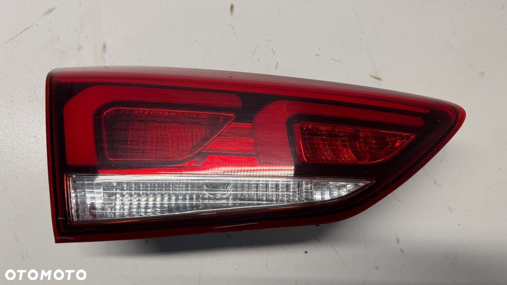 HYUNDAI I20 II COUPE 3D LAMPA LEWA TYŁ TYLNA W KLAPĘ LED 14-19 - 1