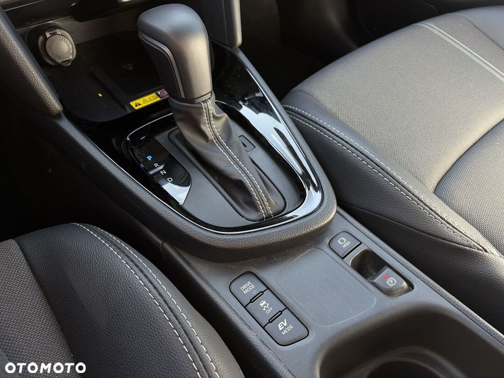 Toyota Yaris Cross Hybrid 1.5 Executive - 23