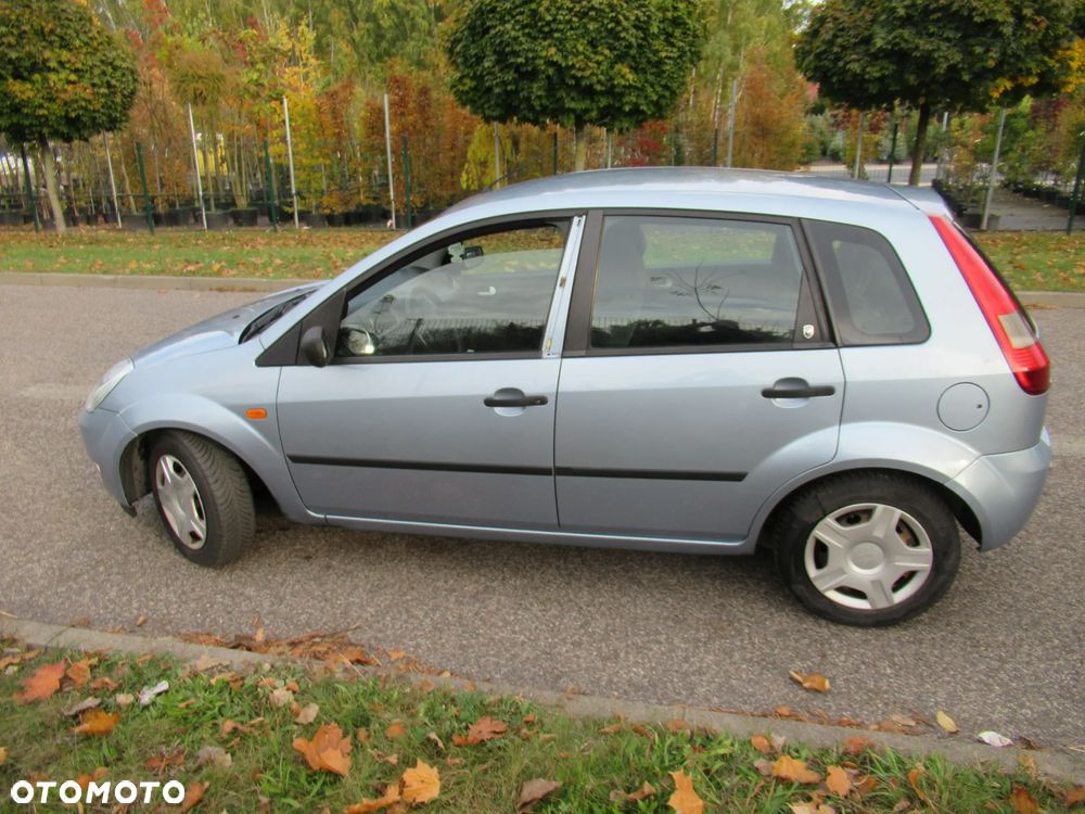 Ford Fiesta 1.4 Ghia - 14
