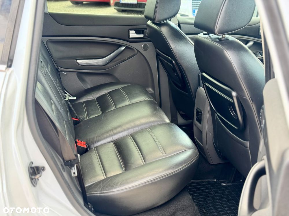Ford Kuga 2.0 TDCi Titanium - 30