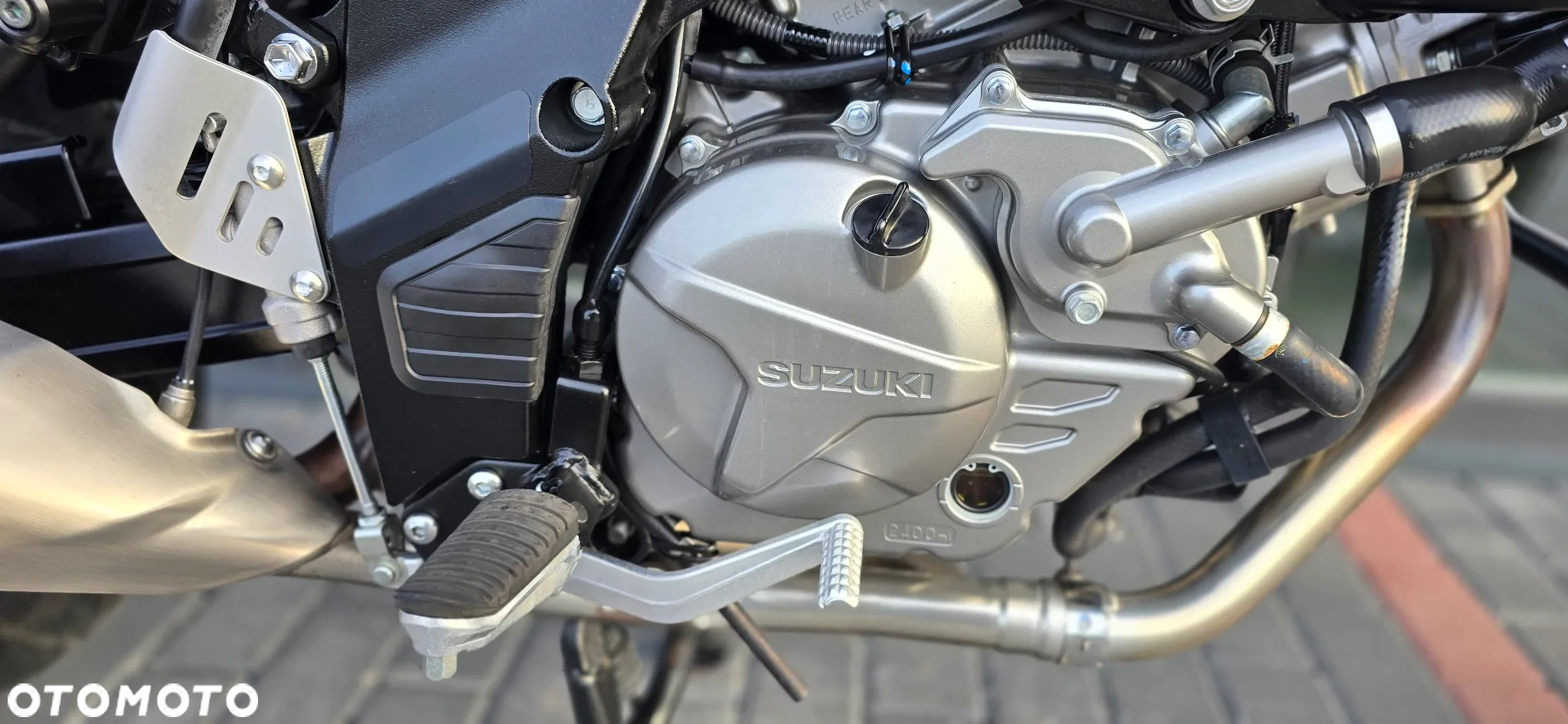Suzuki DL - 20
