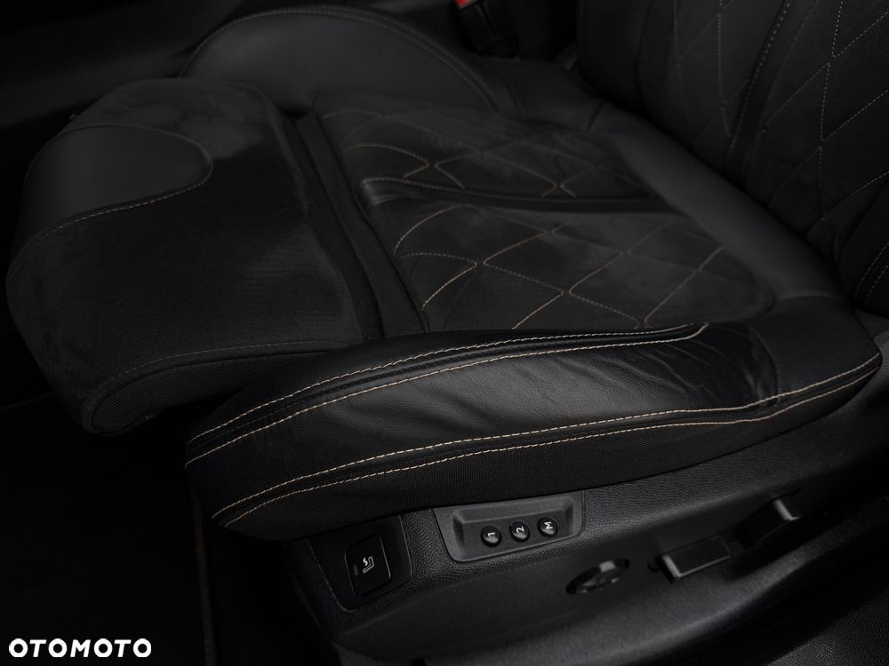 Peugeot 5008 2.0 BlueHDi GT S&S EAT8 - 8