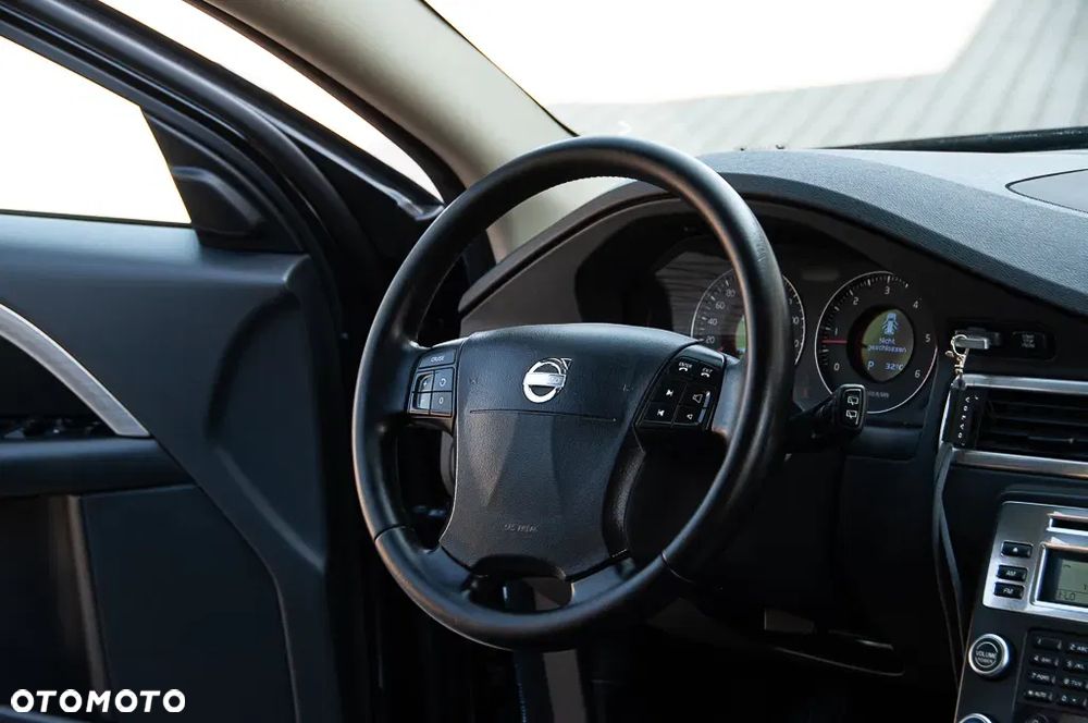 Volvo V70 2.4D Summum - 29