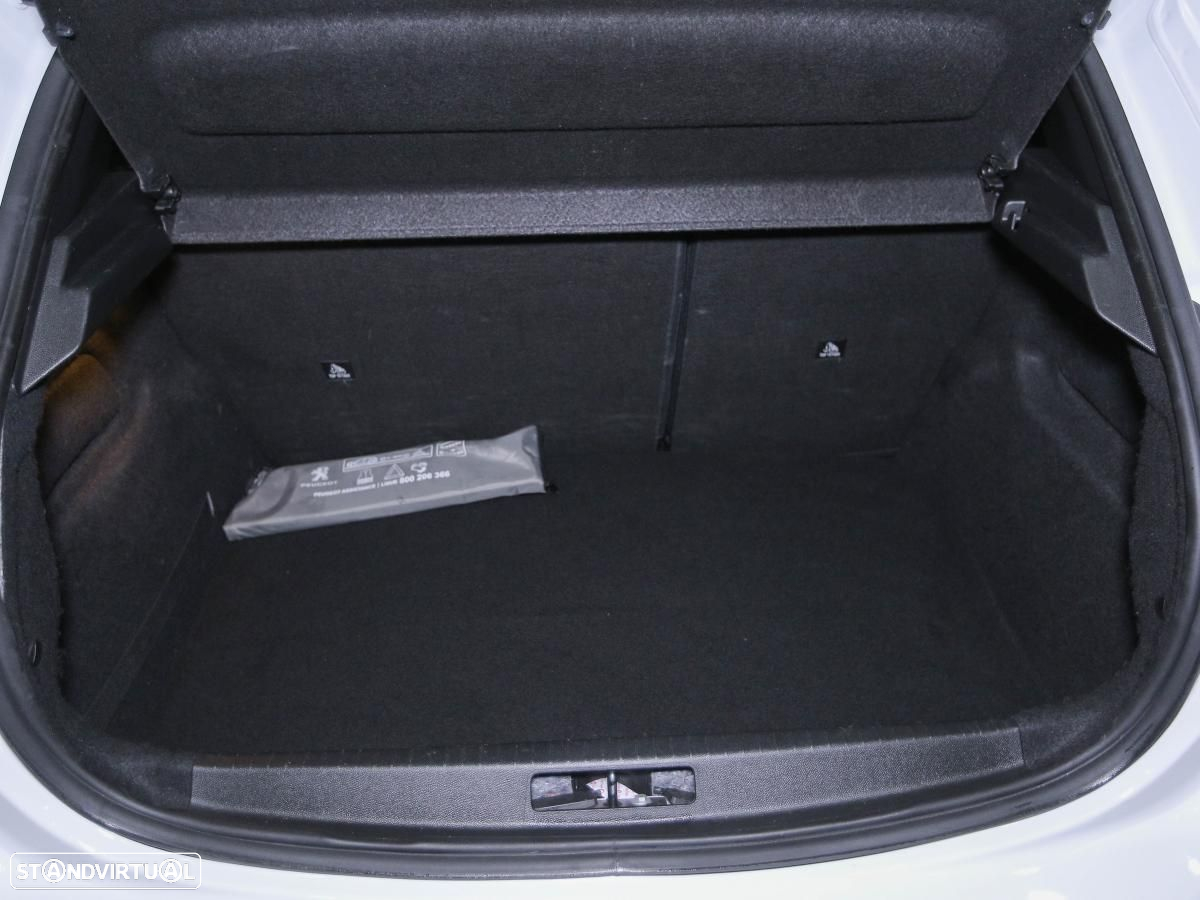 Peugeot 208 1.2 PureTech Active - 21