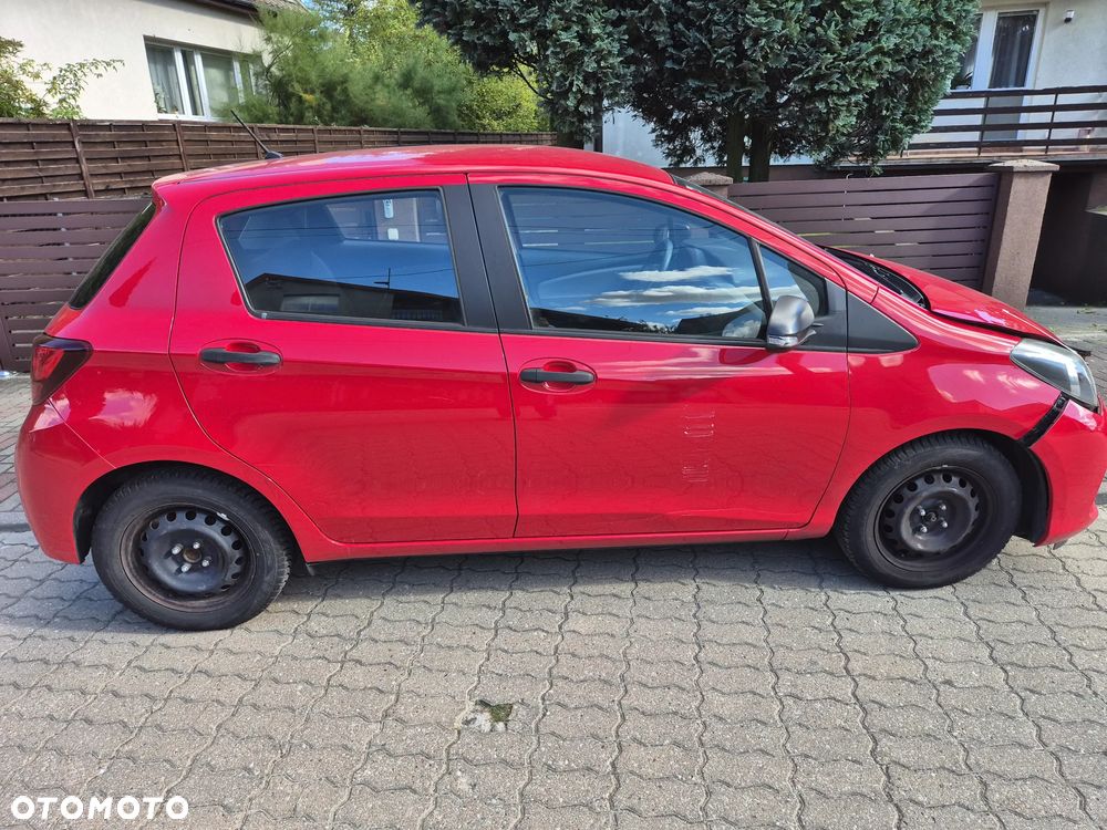 Toyota Yaris - 8