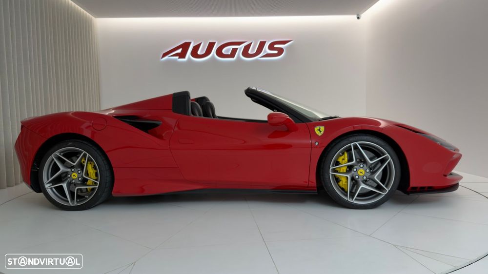 Ferrari F8 Tributo Spider - 10