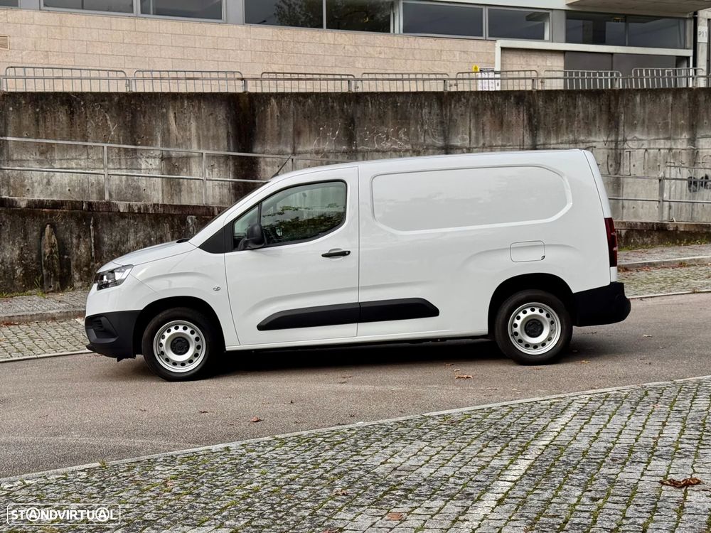 Toyota Proace City L2 1.5D - 3 Lugares - 2