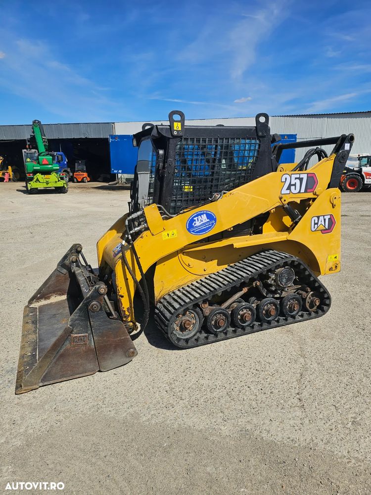 Caterpillar Cat 257B  bobcat miniincarcator frontal minivola compact senile - 1