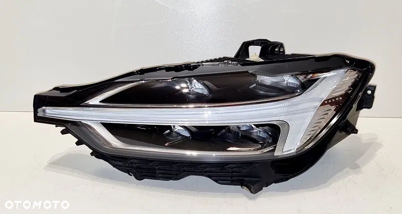 REFLEKTOR PRAWY LEWY FULL LED VOLVO XC60 EUROPA - 7