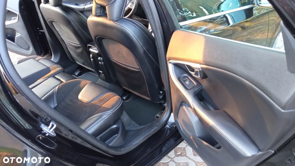 Volvo V40 D2 RDesign - 11