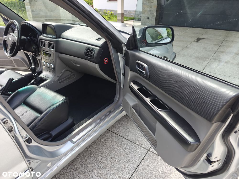 Subaru Forester 2.5 XT - 12
