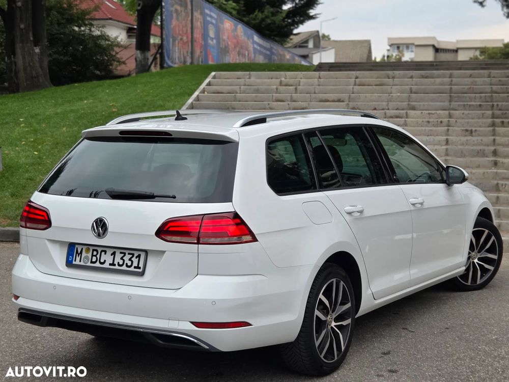 Volkswagen Golf 1.6 TDI DSG Sound - 7