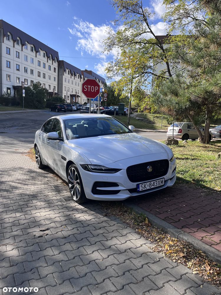 Jaguar Xe