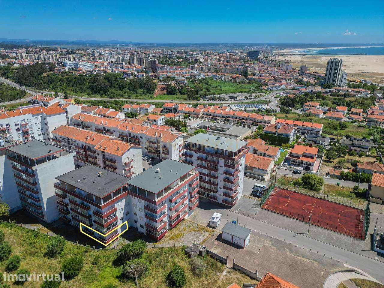 Apartamento T3 com Vista Mar, Garagem de Grande Potencial e Terraço Co - Grande imagem: 3/43