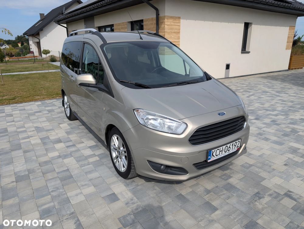 Ford Tourneo Courier 1.5 TDCi Trend - 24