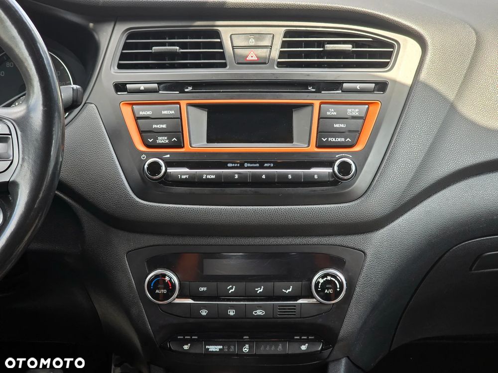 Hyundai i20 blue 1.0 T-GDI Active YES Plus - 10