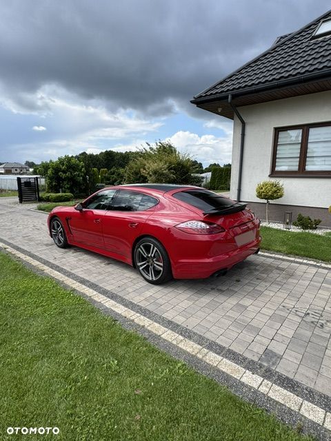 Porsche Panamera GTS - 6