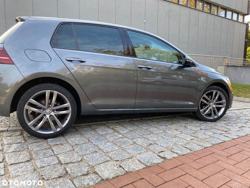 Volkswagen Golf - 7