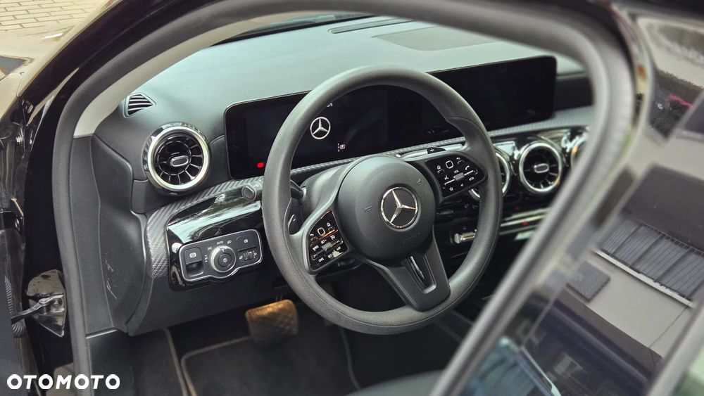 Mercedes-Benz Klasa A 180 d 8G-DCT Progressive - 13