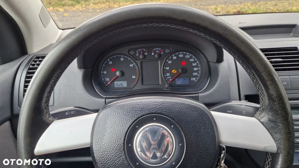 Volkswagen Polo 1.4 TDI Highline - 11
