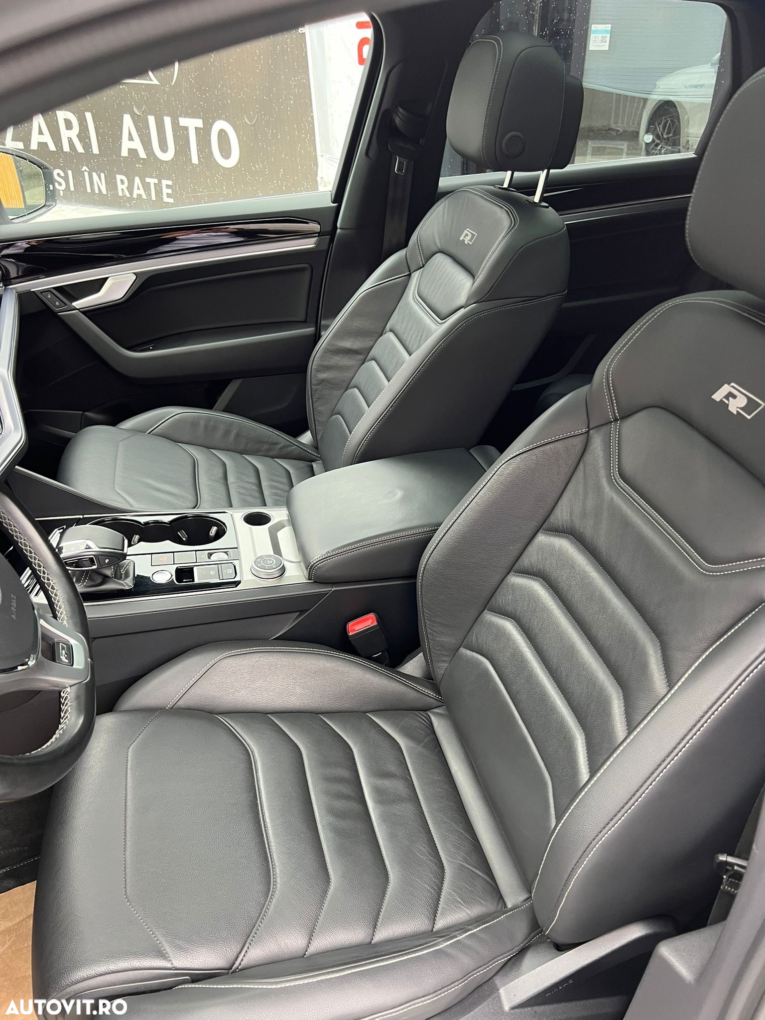 Volkswagen Touareg - 17