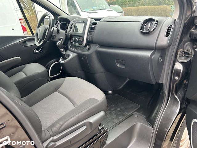 Renault Trafic Grand 2.0 dCi EDC - 11