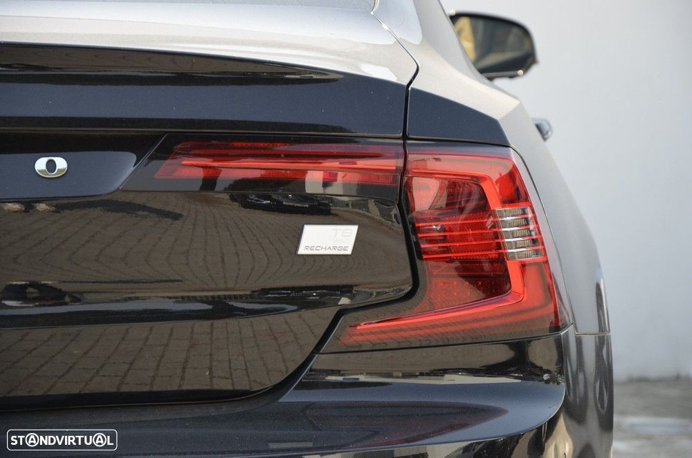 Volvo S90 2.0 T8 PHEV Plus Dark AWD - 4