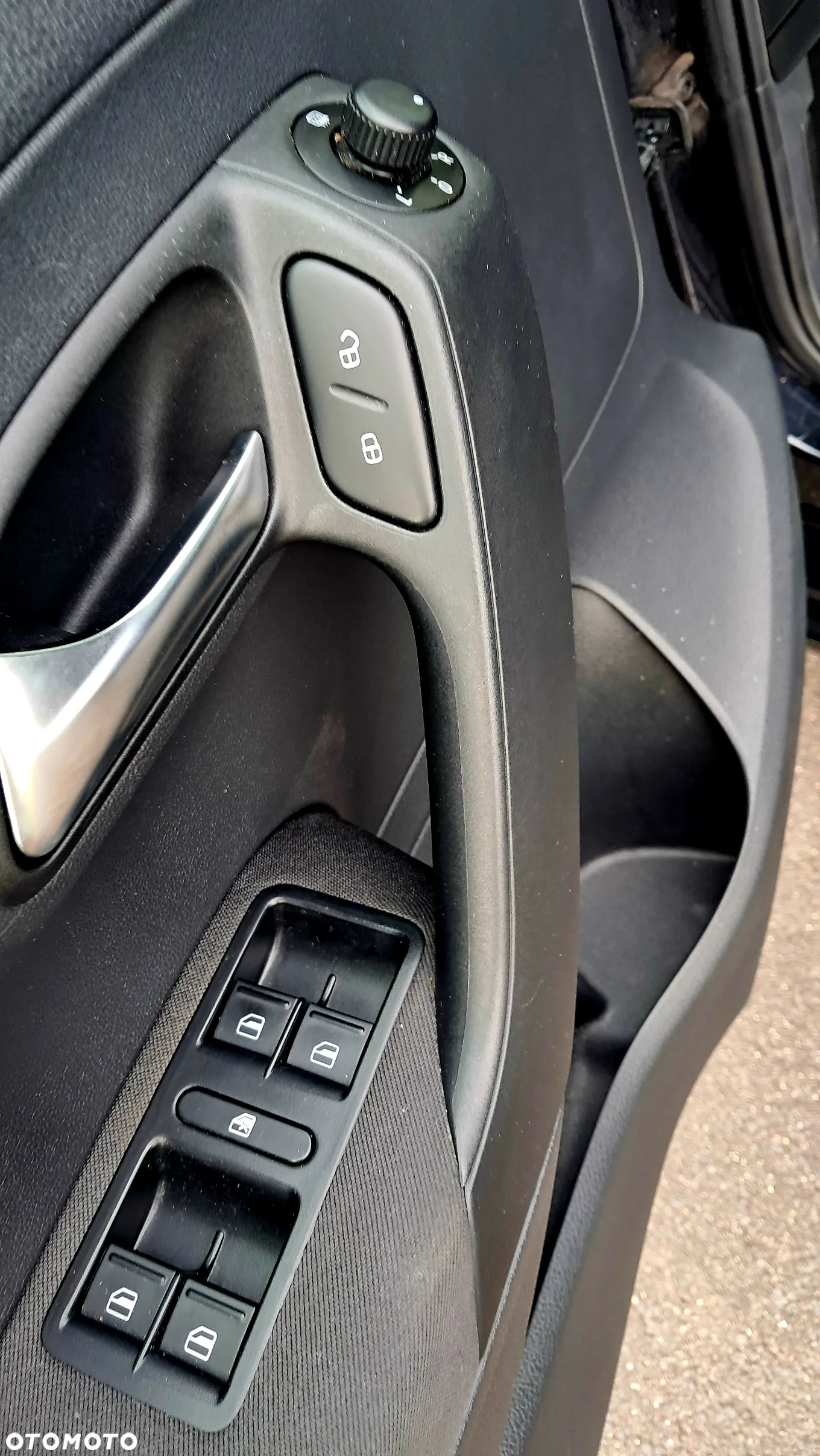 Volkswagen Polo 1.2 TSI Life - 12