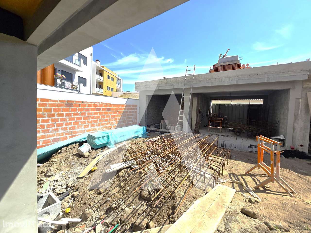 Moradia T3+1 geminada em construção na Vista Alegre – Ílhavo - Grande imagem: 3/20
