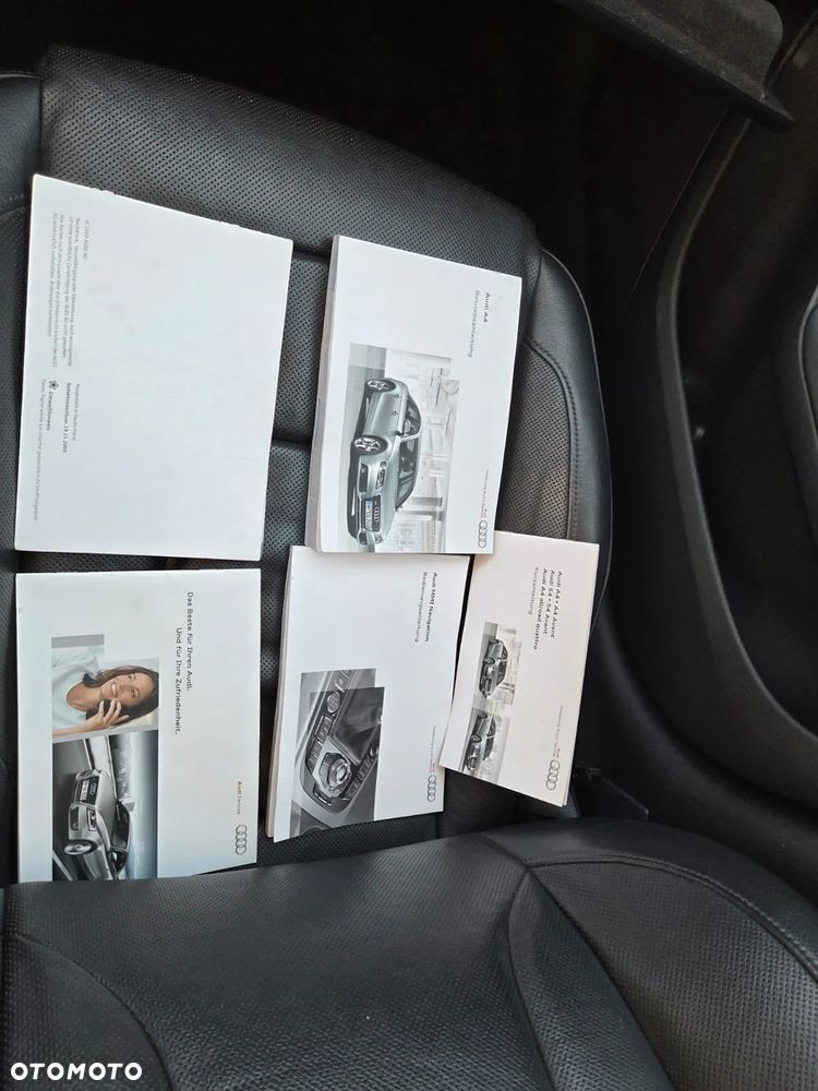 Audi A4 Limousine - 14