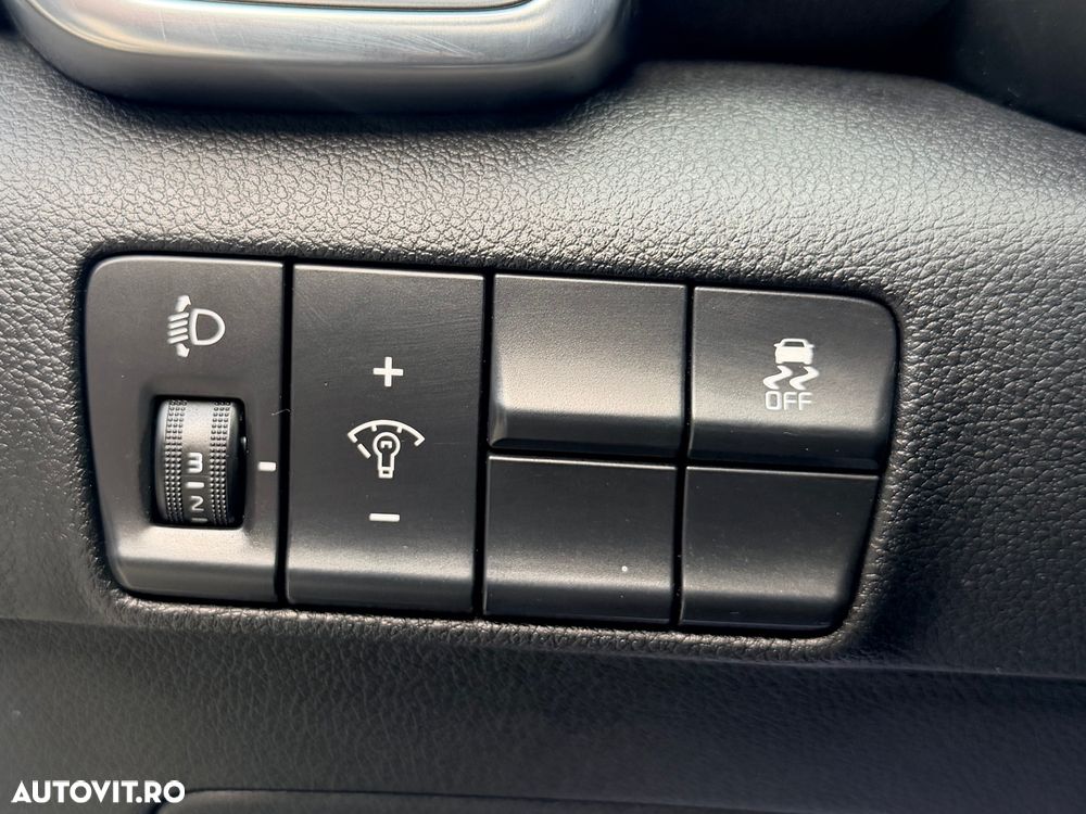 Kia Sportage 1.7 CRDI 2WD ISG Spirit - 18