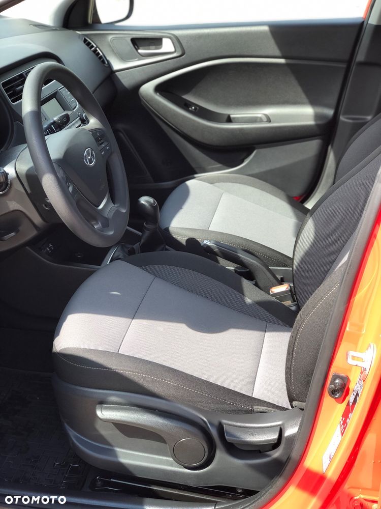 Hyundai i20 1.2 GO - 15