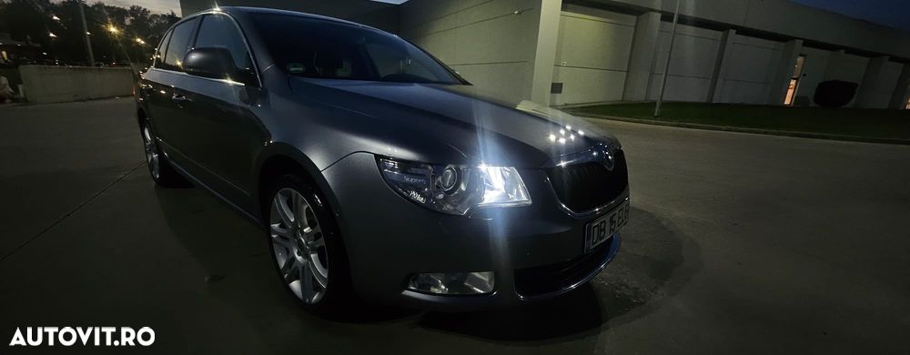 Skoda Superb 1.4 TSI Active - 8
