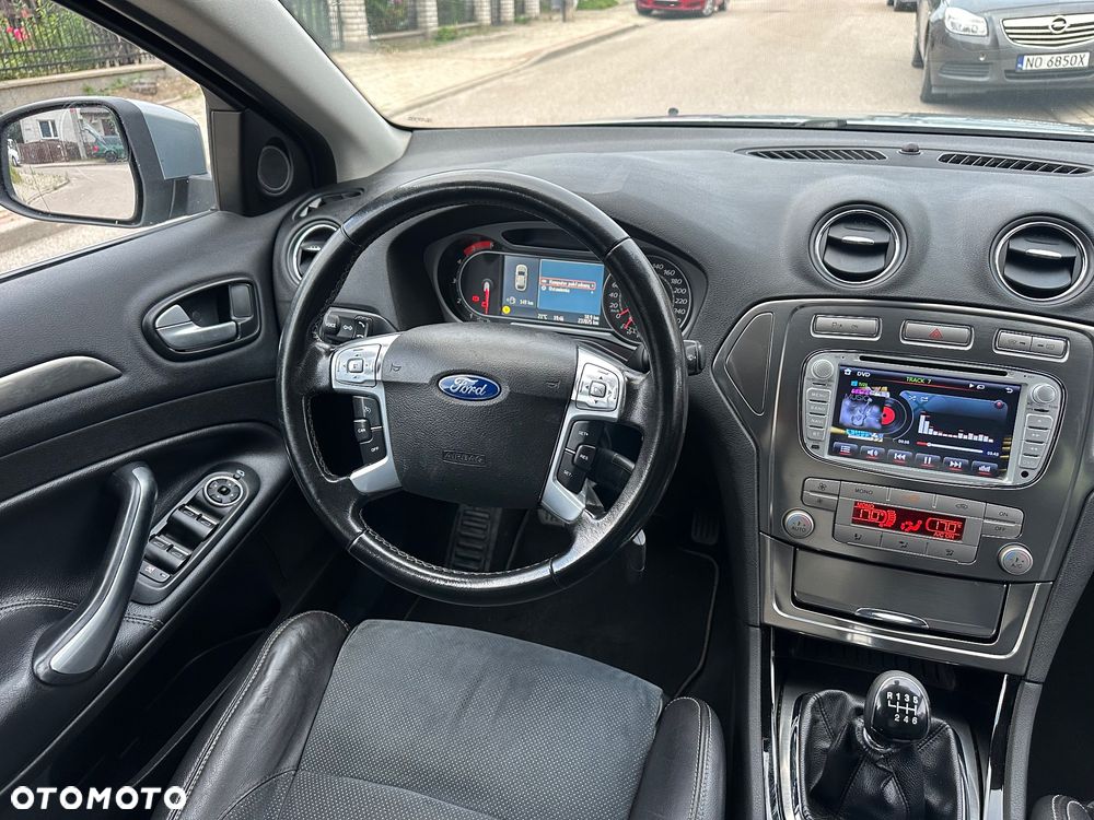 Ford Mondeo 2.0 TDCi Titanium - 16