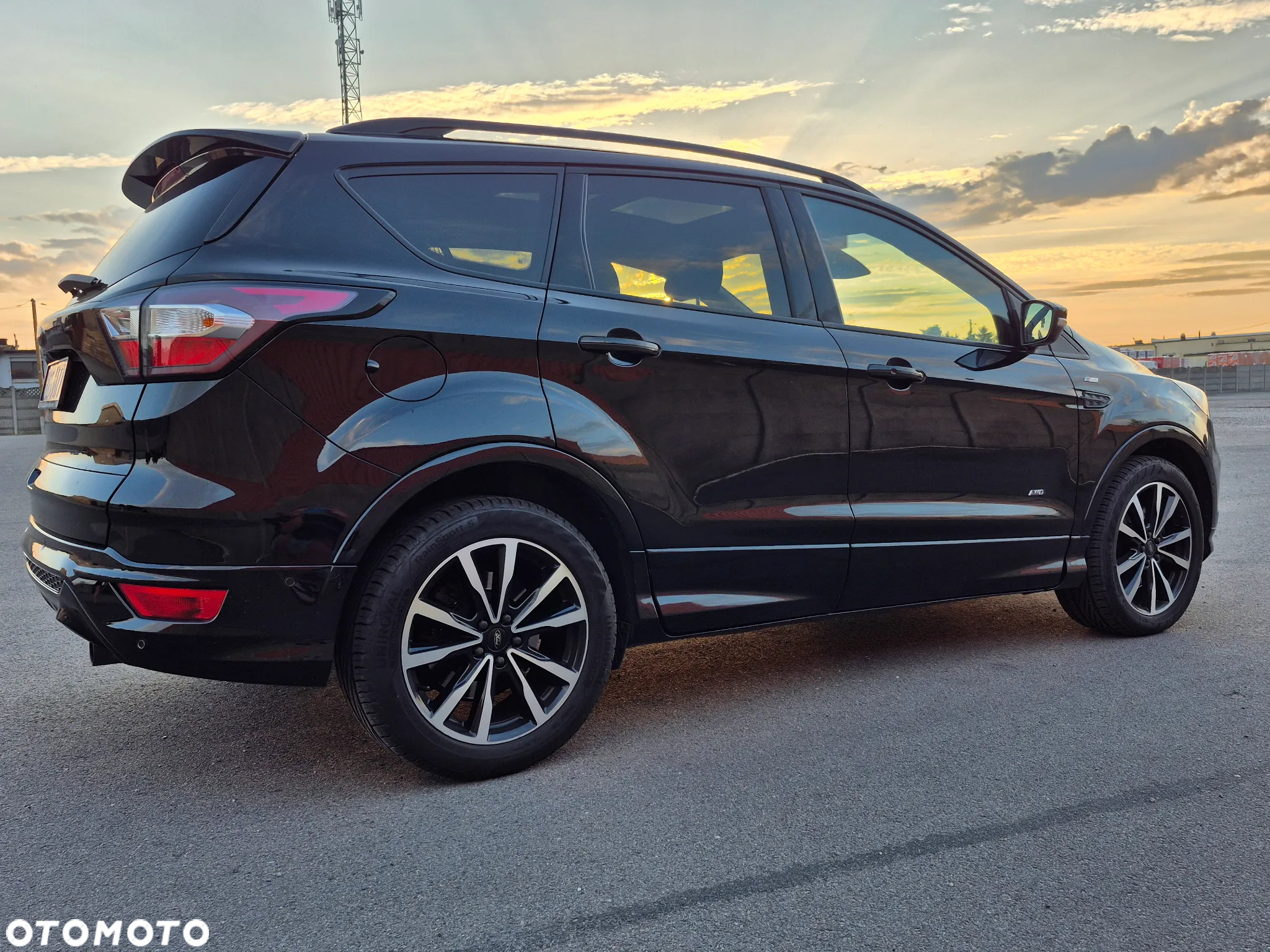 Ford Kuga 2.0 TDCi AWD ST-Line Black - 4