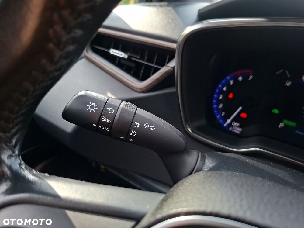 Toyota Corolla 1.8 Hybrid Trek - 19