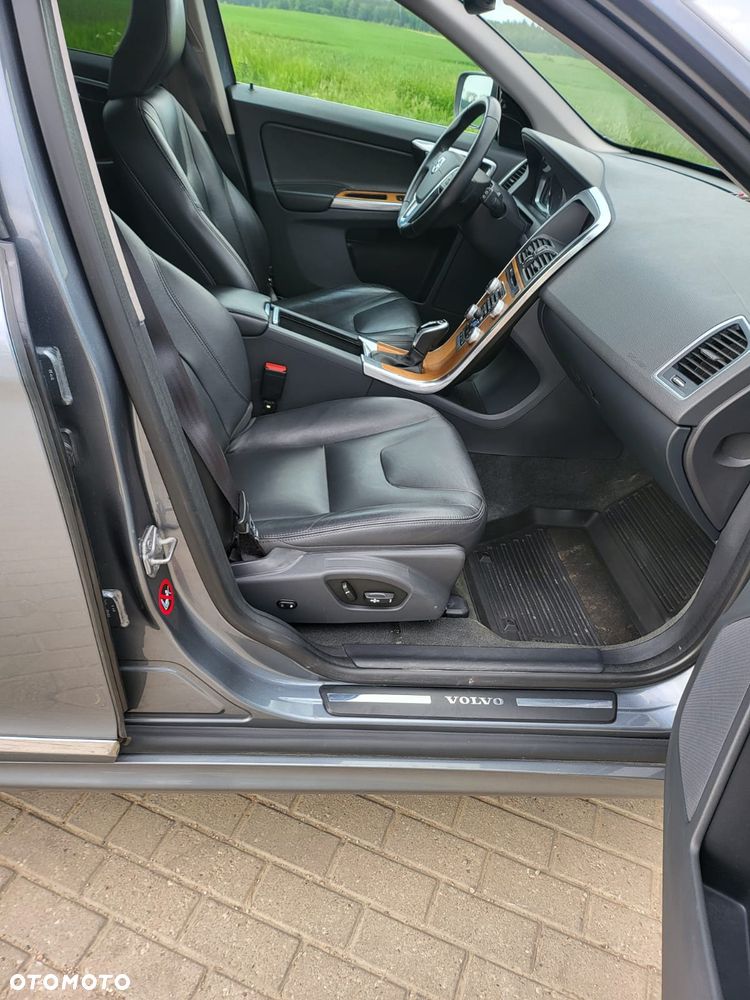 Volvo XC 60 T5 Geartronic Linje Inscription - 16
